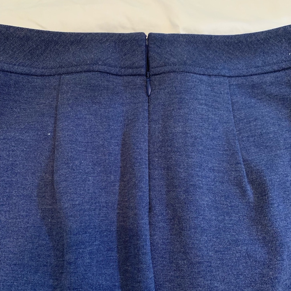 Size XS geometric skirt - Picture 3 of 4